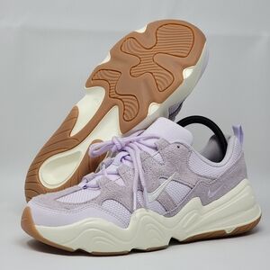 Nike Tech Hera Barely Grape-White-Ivory Running ShoeWomens Size 9 DR9761-500 New
